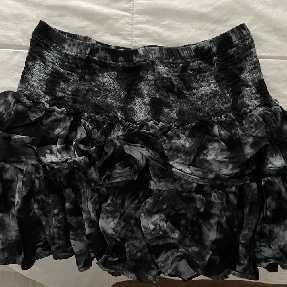 Elegant Black Tie-Dye Ruffle Mini Skirt